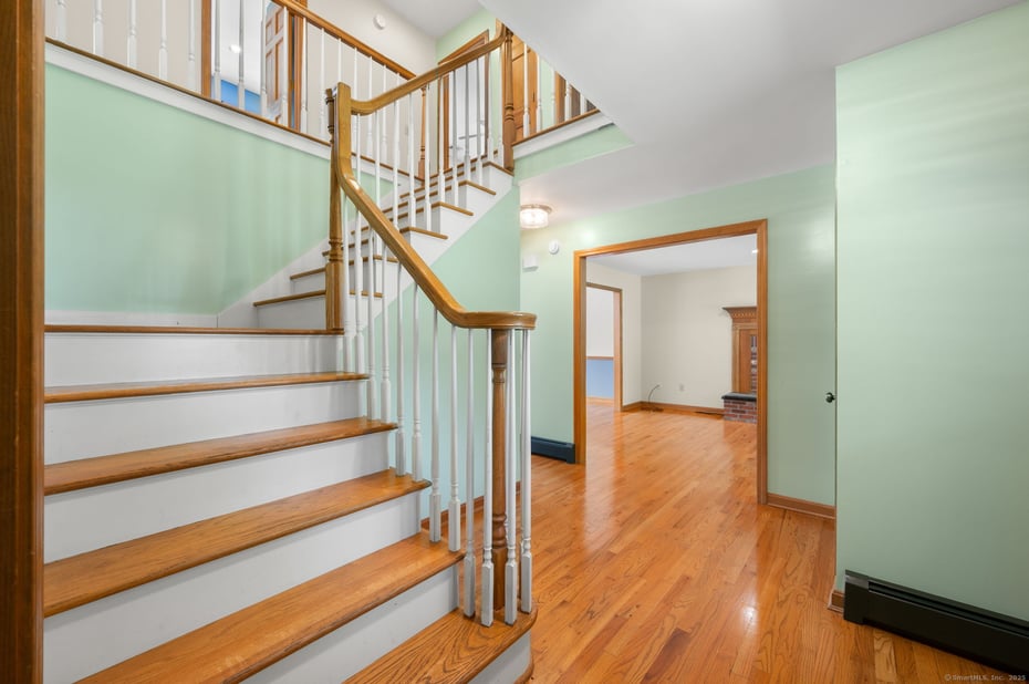 5 Allyn Lane Photo 12