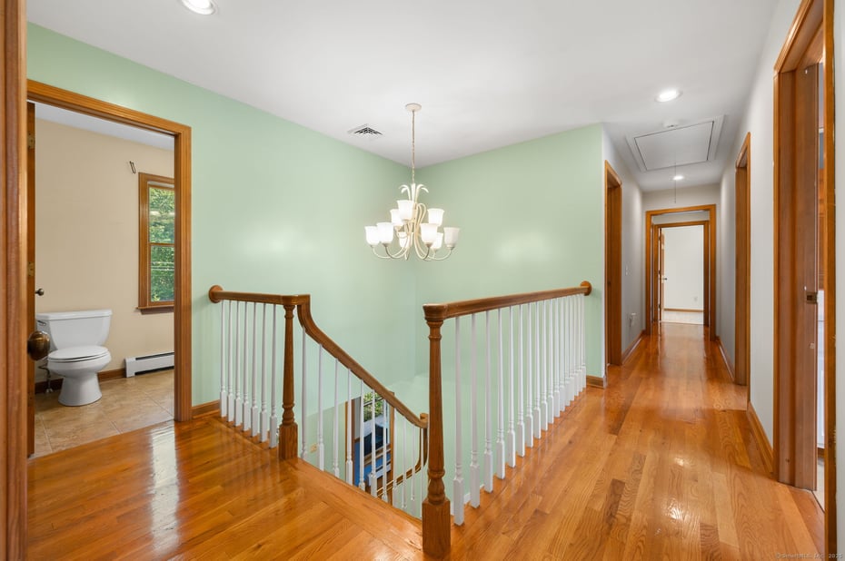 5 Allyn Lane Photo 13