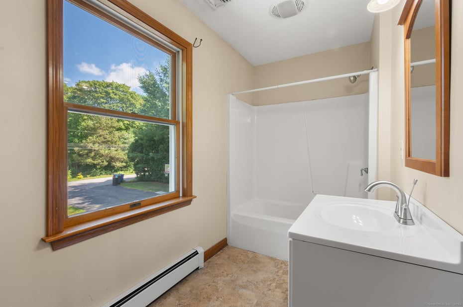 5 Allyn Lane Photo 14