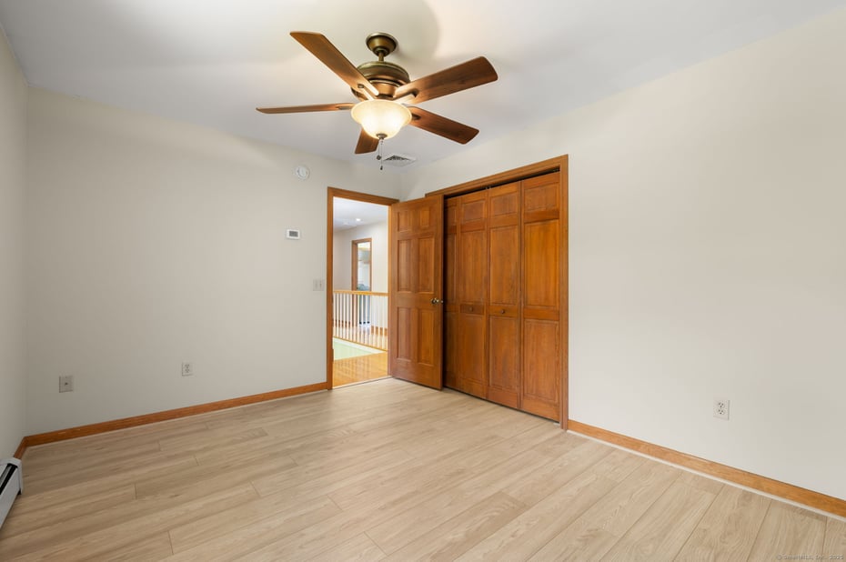 5 Allyn Lane Photo 15