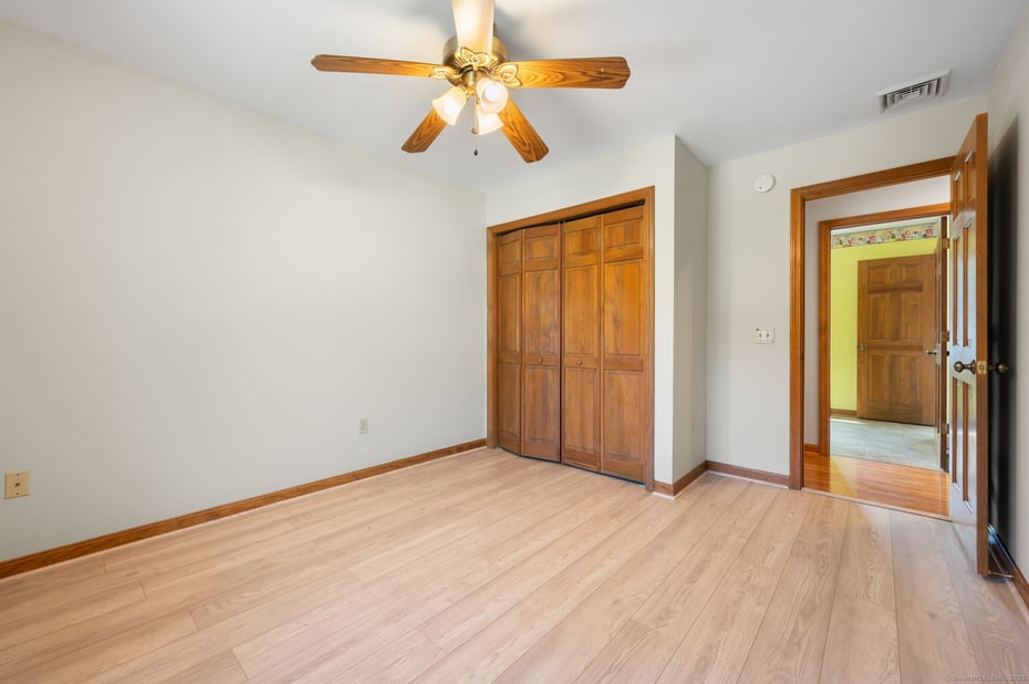 5 Allyn Lane Photo 24