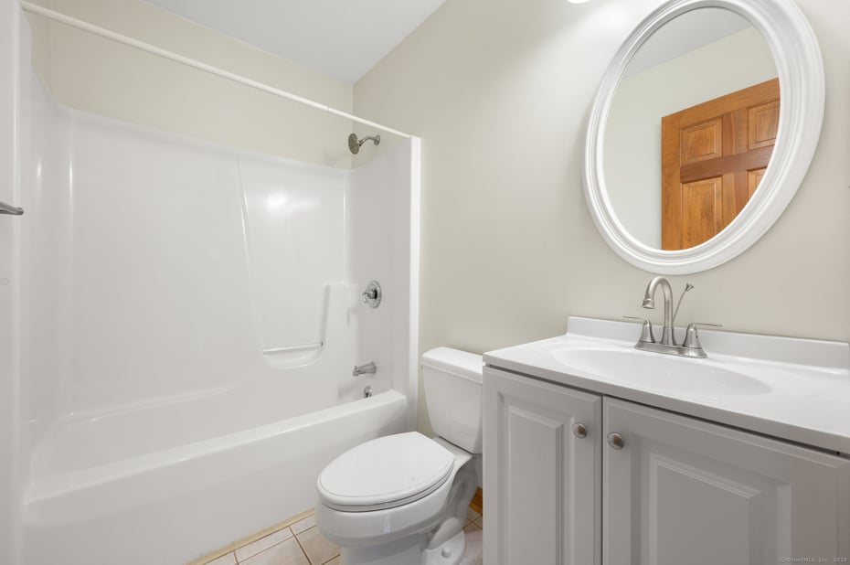 5 Allyn Lane Photo 25