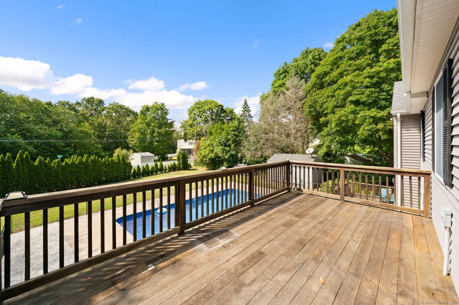 5 Allyn Lane Photo 32