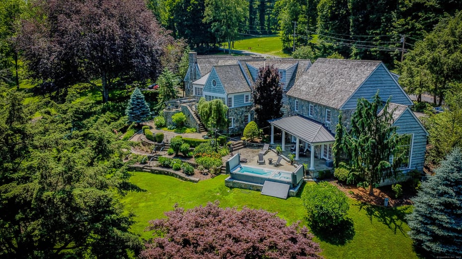 7 Taunton Lane Photo 3