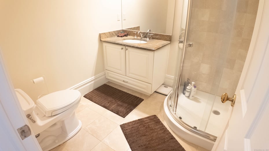 7 Taunton Lane Photo 23