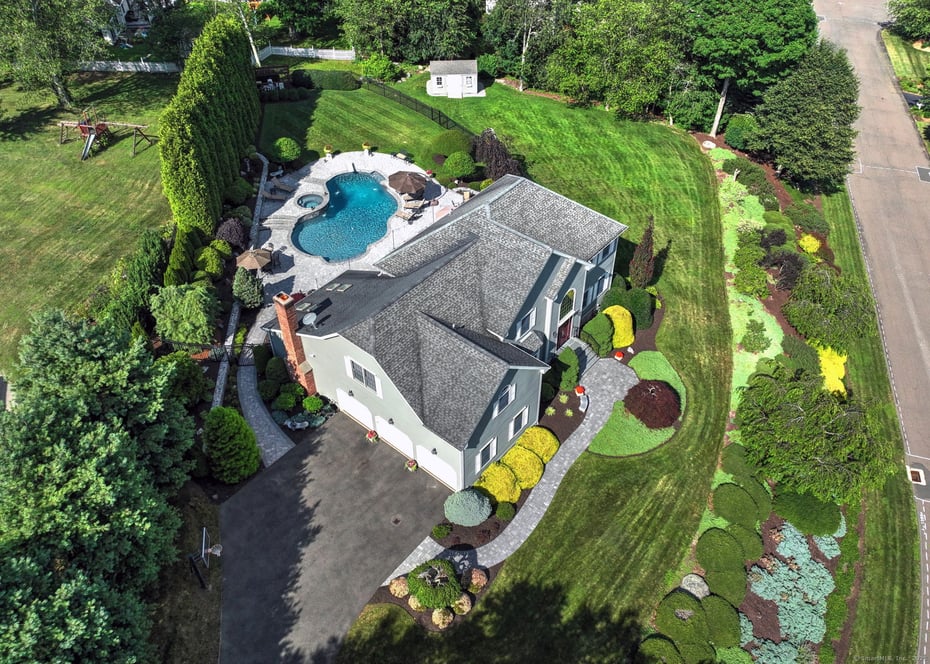 17 Admiral Drive Photo 4