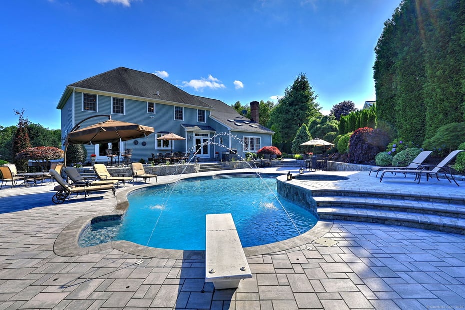 17 Admiral Drive Photo 7