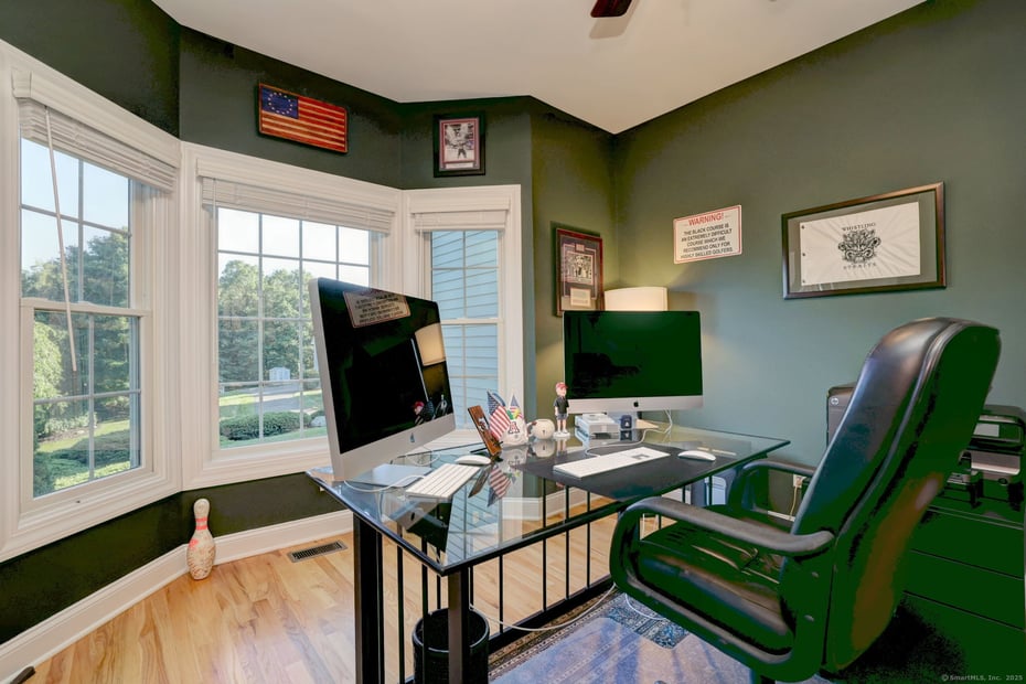 17 Admiral Drive Photo 16