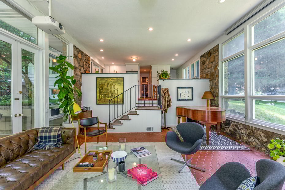 96 Sherman Road Photo 9
