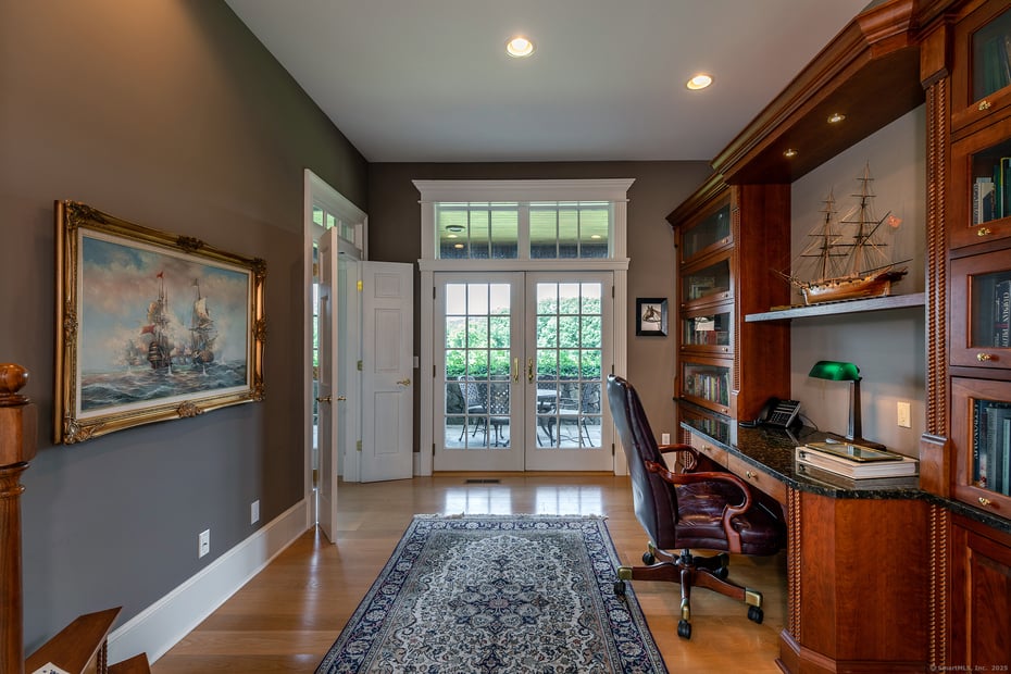 370 Northrop Street Photo 8