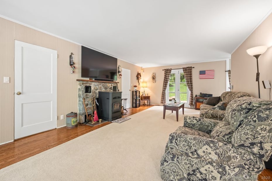 255 Dibble Hill Road Photo 10