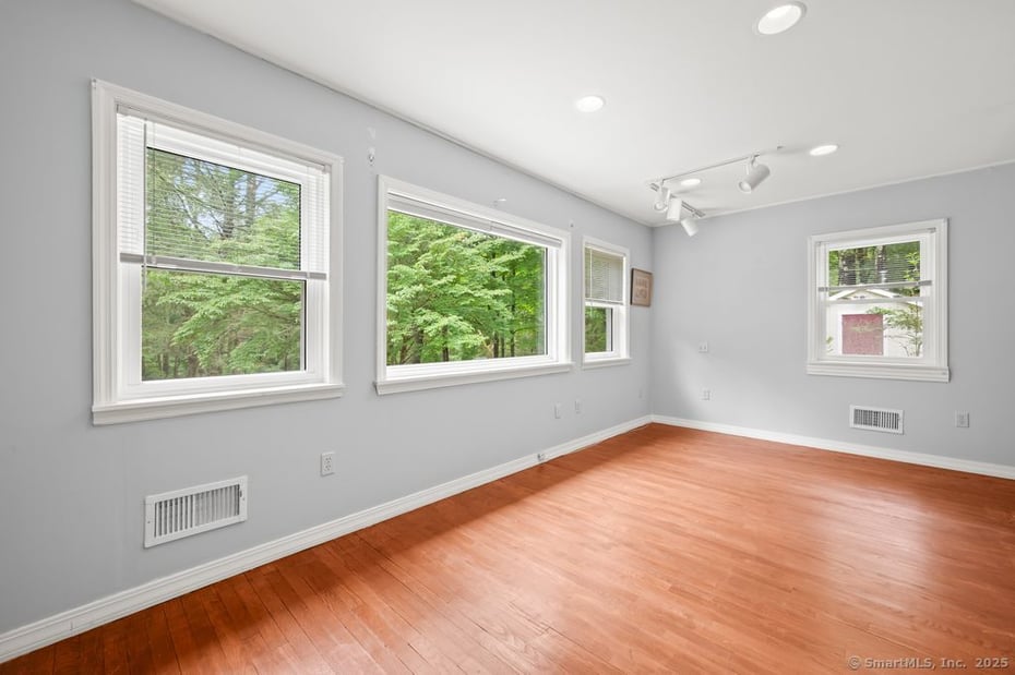 255 Dibble Hill Road Photo 17