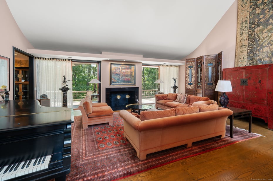 66 Cove Road Photo 8