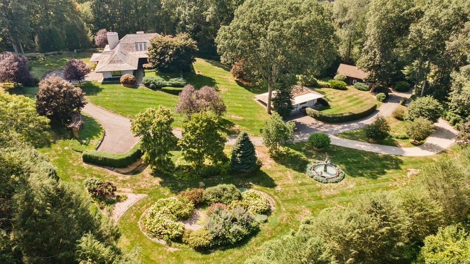 66 Cove Road Photo 32