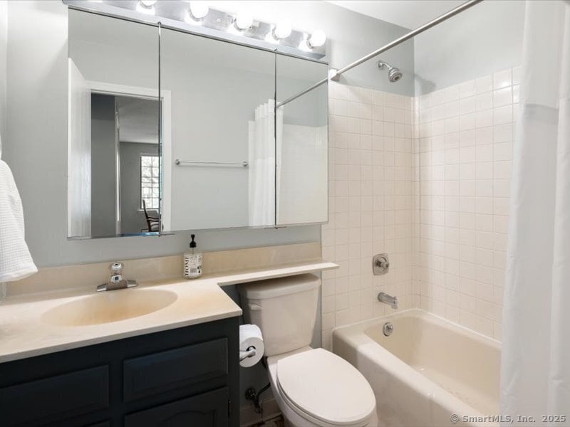 102 Foxwood Close #102 Photo 11