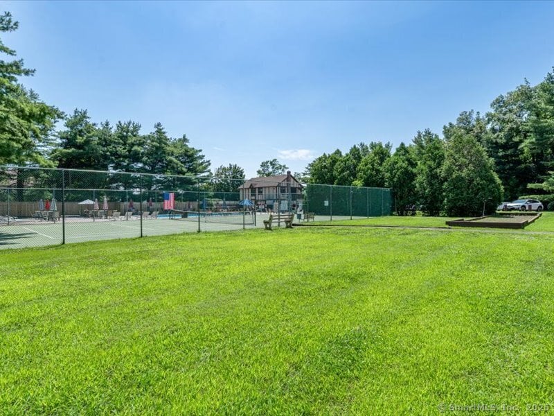 102 Foxwood Close #102 Photo 19