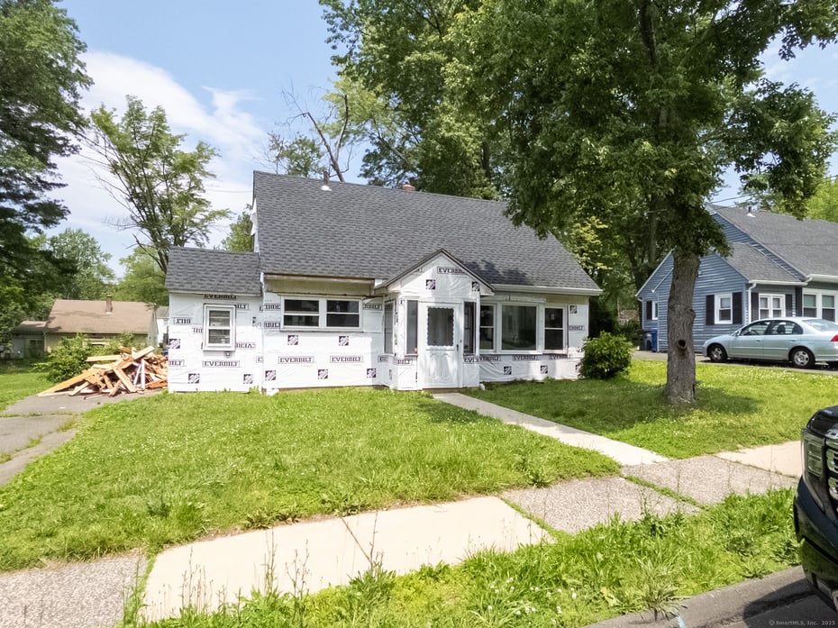 180 Andover Street Photo 2