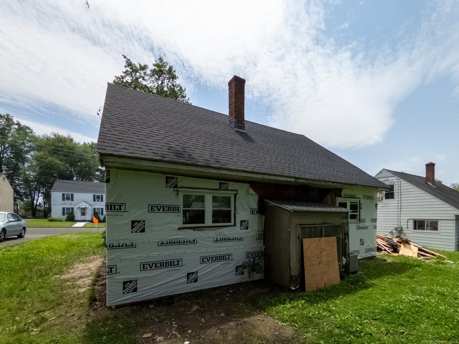 180 Andover Street Photo 6