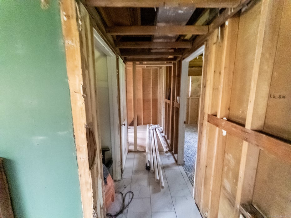 180 Andover Street Photo 18