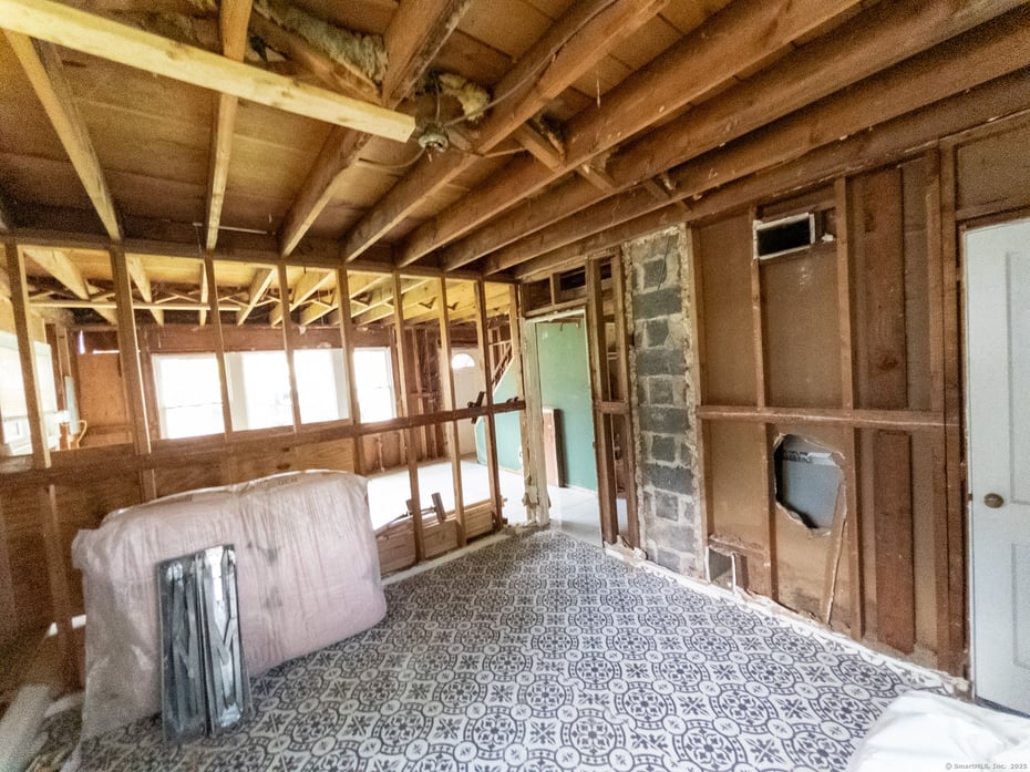 180 Andover Street Photo 19