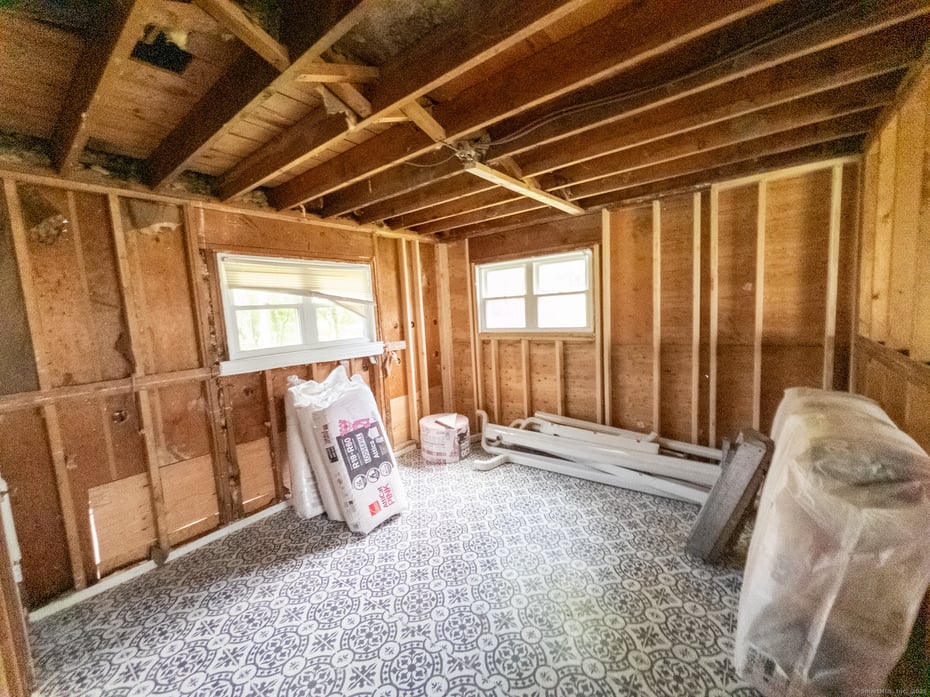 180 Andover Street Photo 20