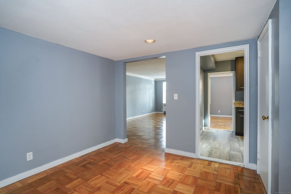 20 Outlook Avenue  #APT 205 Photo 9