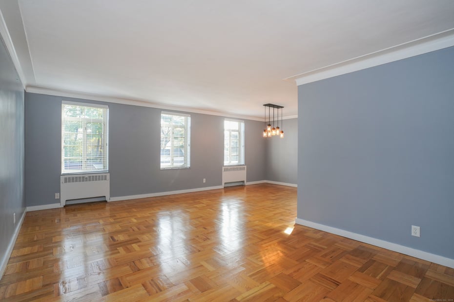 20 Outlook Avenue  #APT 205 Photo 11