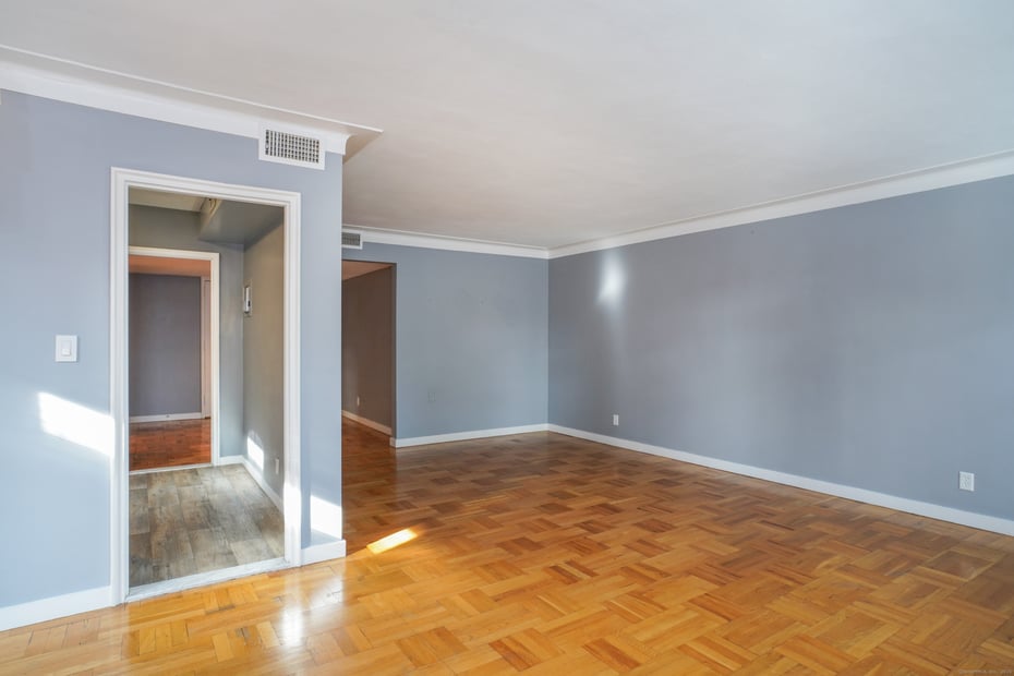 20 Outlook Avenue  #APT 205 Photo 14