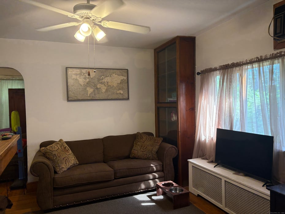 155 Cranston Street Photo 6
