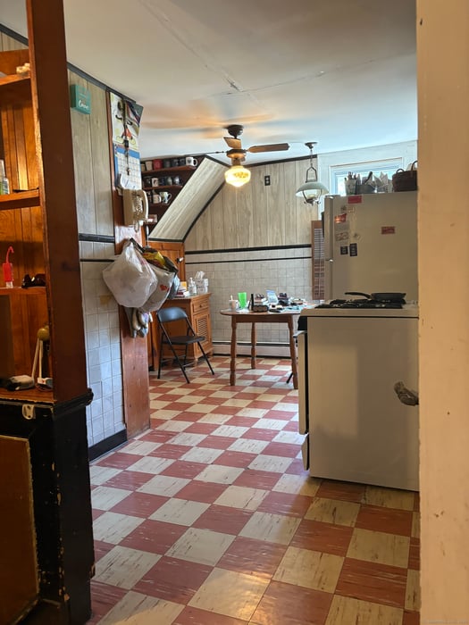 155 Cranston Street Photo 32