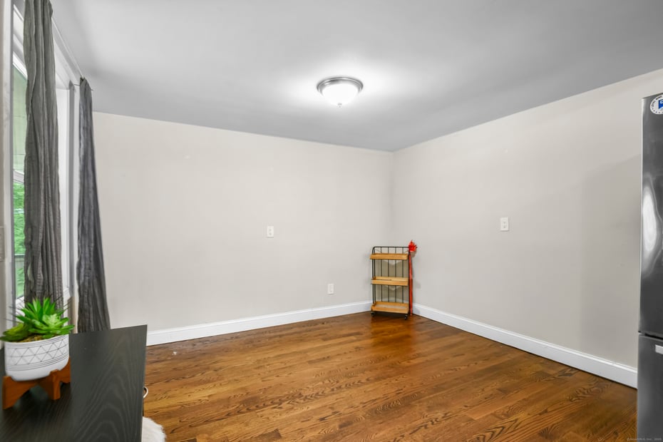 198 Macon Drive Photo 11