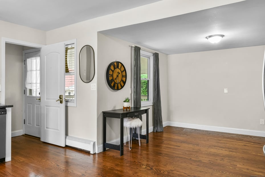 198 Macon Drive Photo 12