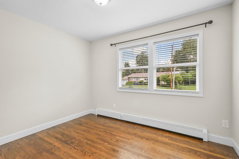 198 Macon Drive Photo 14