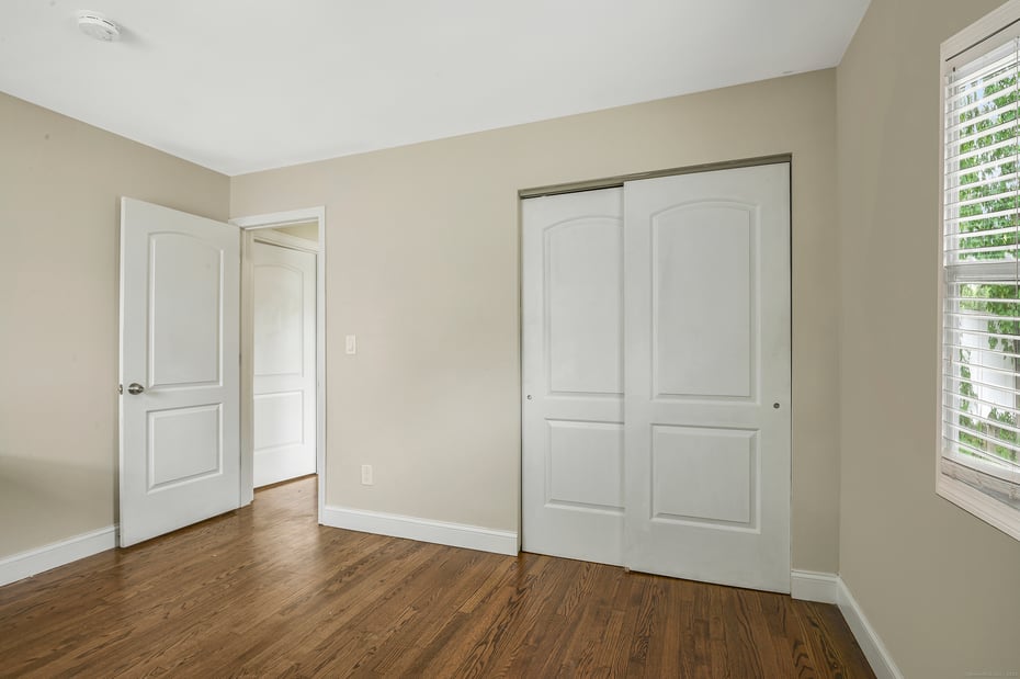 198 Macon Drive Photo 17