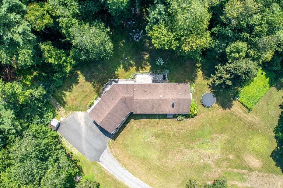 55 Witch Meadow Road Photo 3