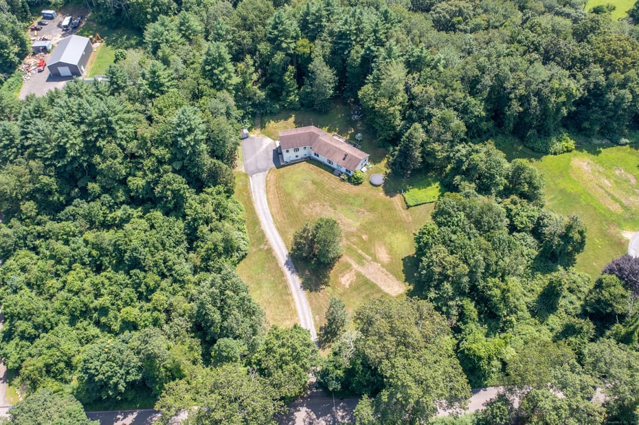 55 Witch Meadow Road Photo 5