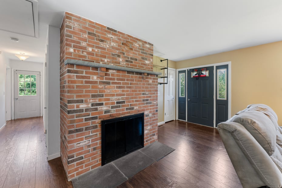 55 Witch Meadow Road Photo 16