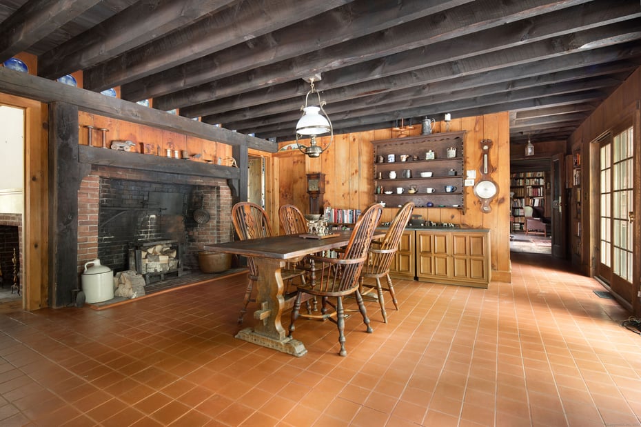 37 Lower Barrack Road Photo 4