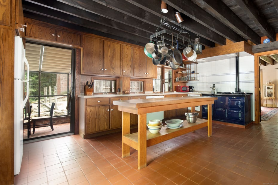 37 Lower Barrack Road Photo 6