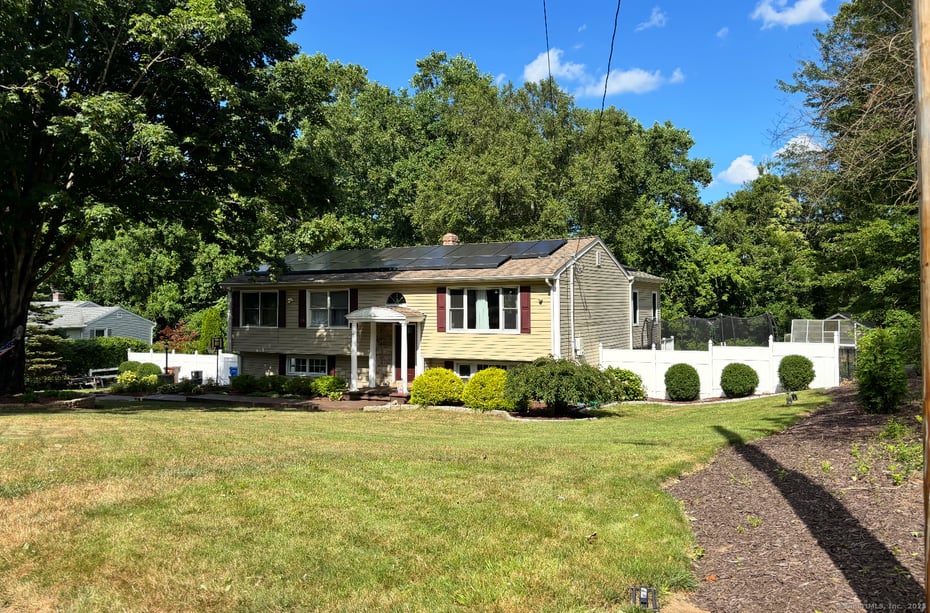 11 Barbara Drive Photo 2