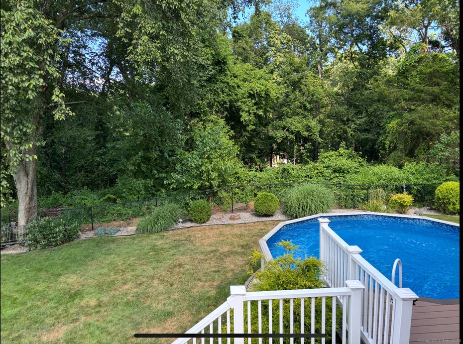 11 Barbara Drive Photo 6