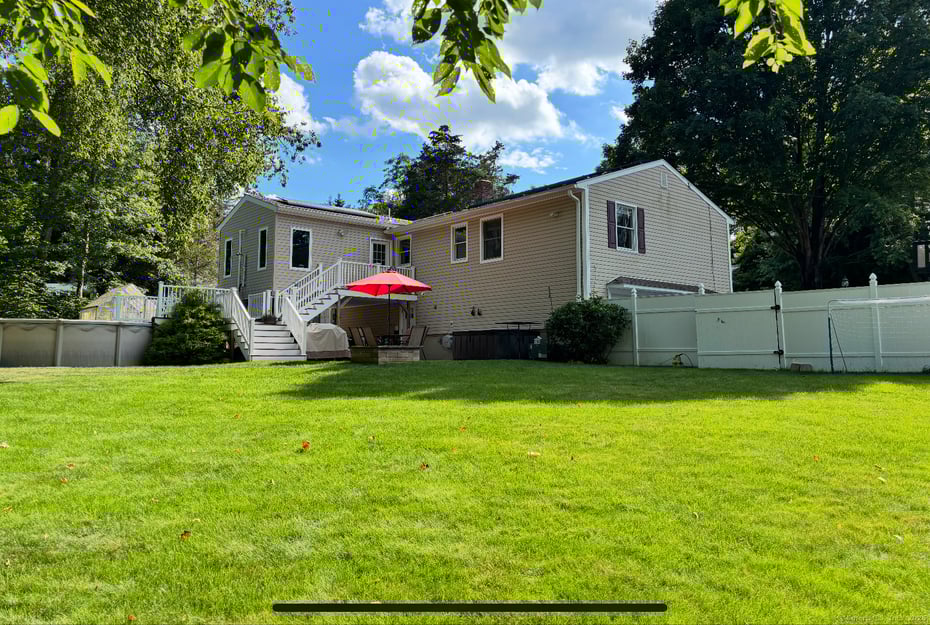 11 Barbara Drive Photo 8