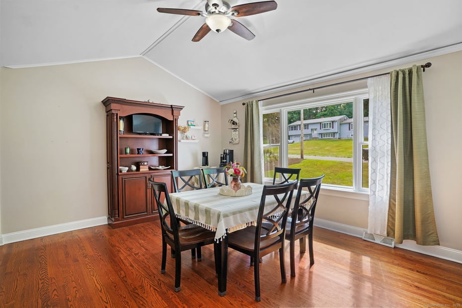 11 Barbara Drive Photo 16