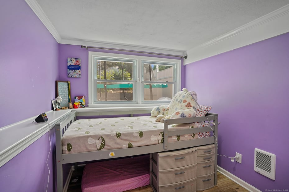 11 Barbara Drive Photo 18