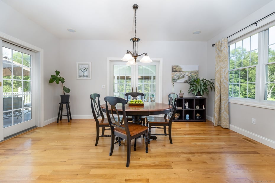75 Burgess Road Photo 10