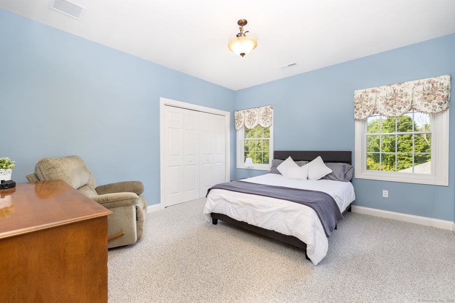 75 Burgess Road Photo 25