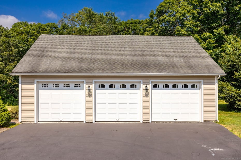 75 Burgess Road Photo 31