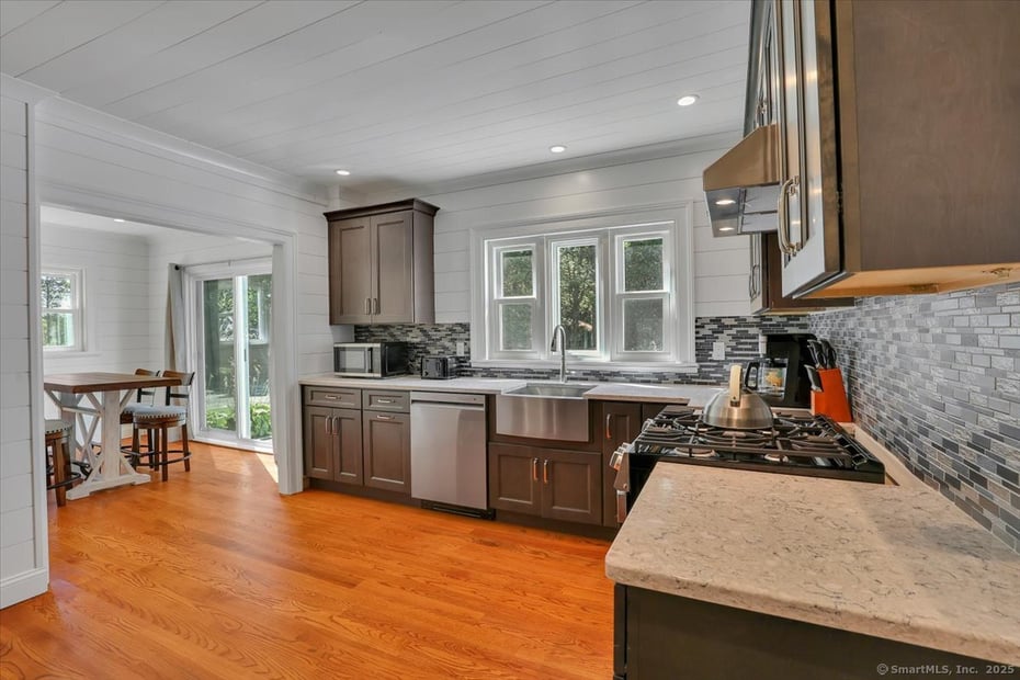 272 Norfolk Road Photo 5