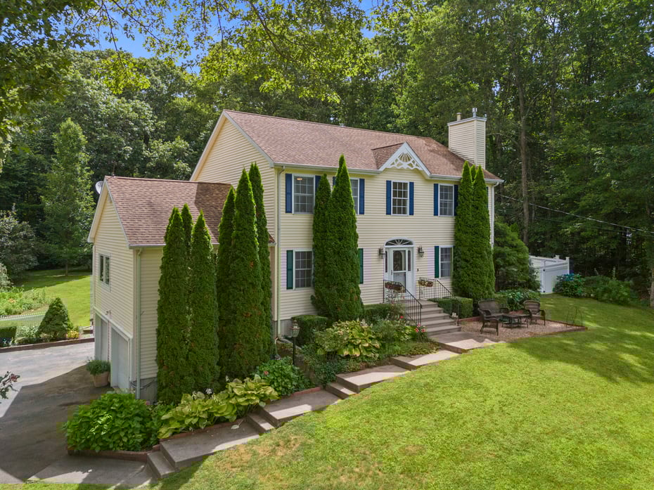 24 Tanglewood Drive Photo 2