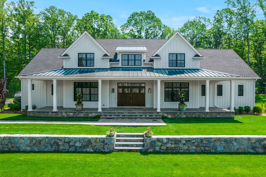 1025 Field Drive Photo 1